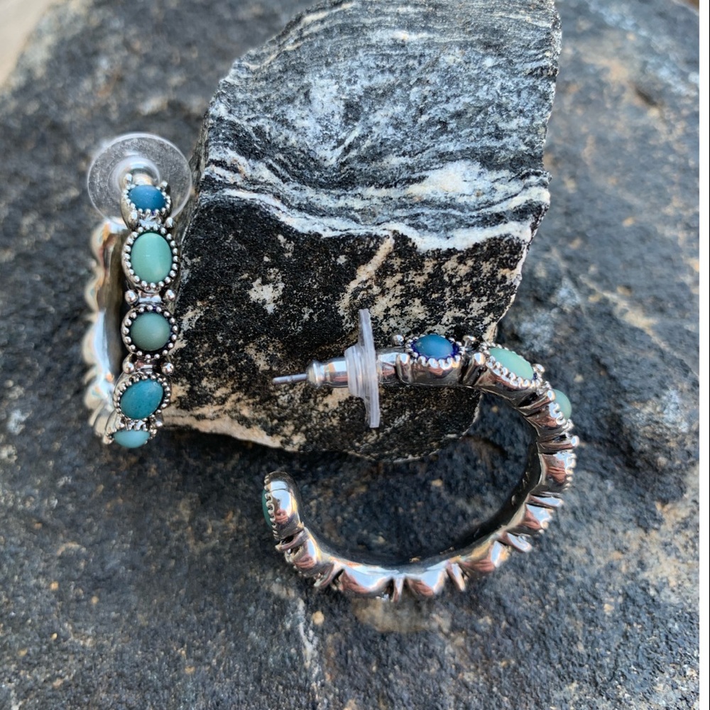 NWOT Southwest style fashion earrings
